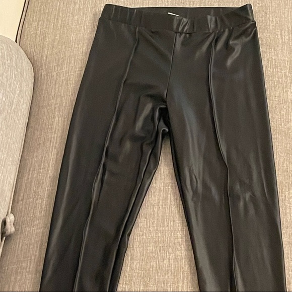 Black leggings size small - Picture 1 of 3